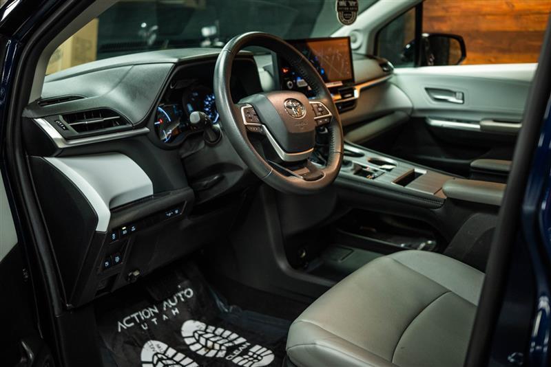 used 2025 Toyota Sienna car, priced at $45,995