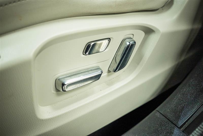 used 2023 Mazda CX-9 car, priced at $26,595