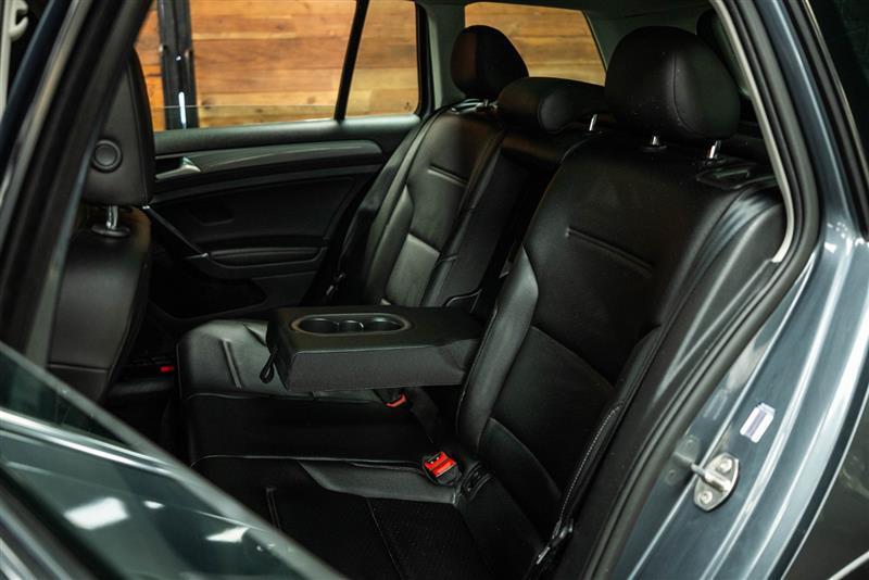 used 2018 Volkswagen Golf Alltrack car, priced at $14,995