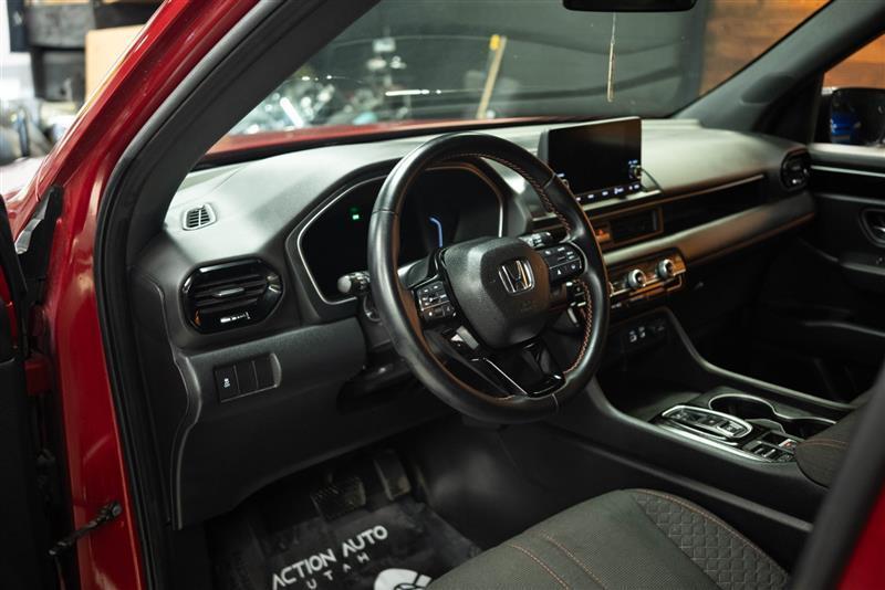 used 2023 Honda Pilot car, priced at $32,393