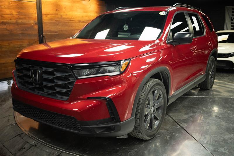 used 2023 Honda Pilot car, priced at $32,393