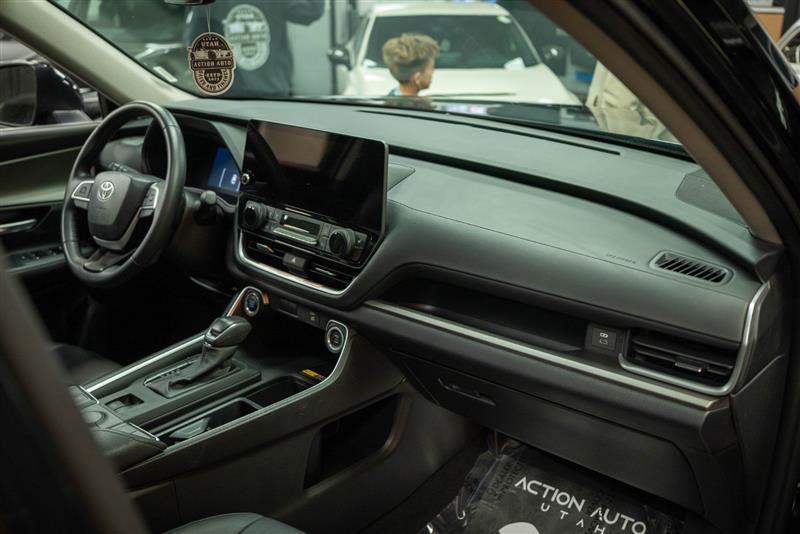 used 2025 Toyota Grand Highlander car, priced at $44,895