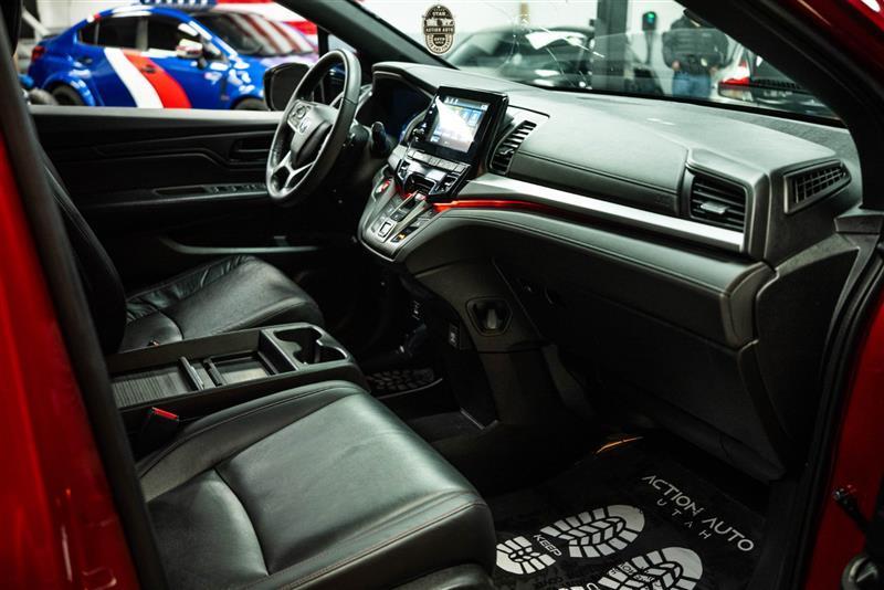 used 2024 Honda Odyssey car, priced at $30,066