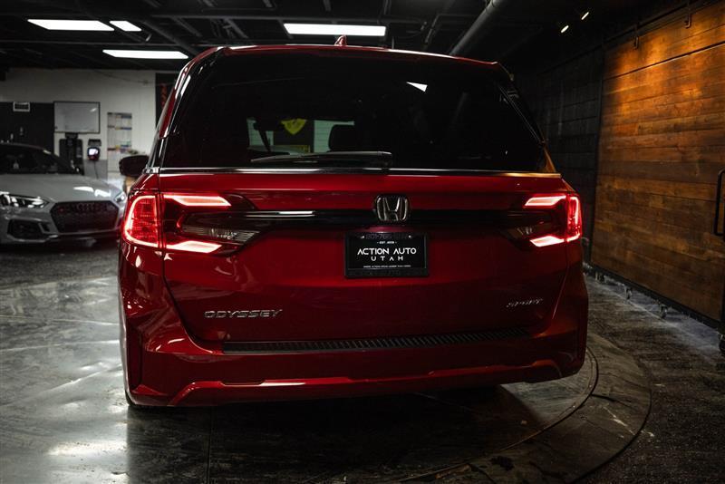used 2025 Honda Odyssey car, priced at $38,995
