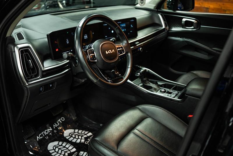 used 2024 Kia Sorento car, priced at $25,895