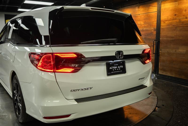 used 2024 Honda Odyssey car, priced at $37,895