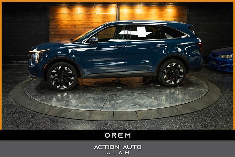 used 2025 Kia Sorento car, priced at $33,995