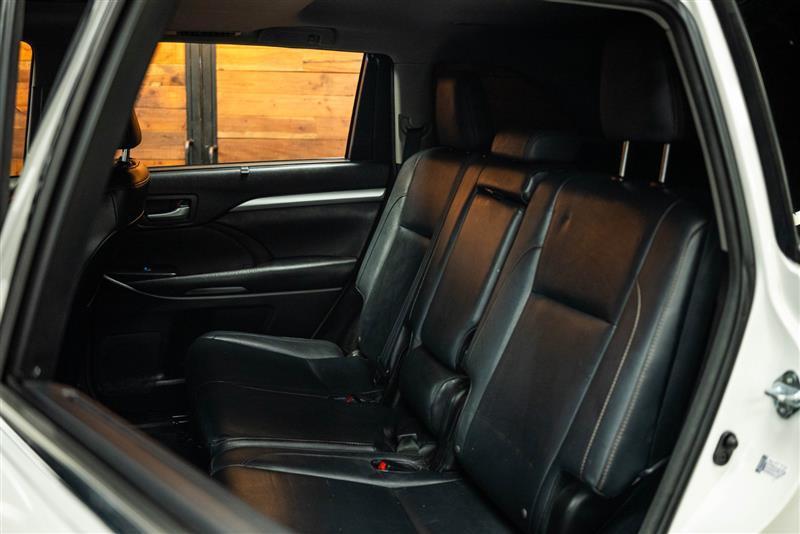 used 2016 Toyota Highlander car, priced at $17,993