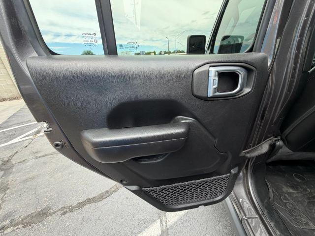 used 2021 Jeep Wrangler Unlimited car, priced at $27,287