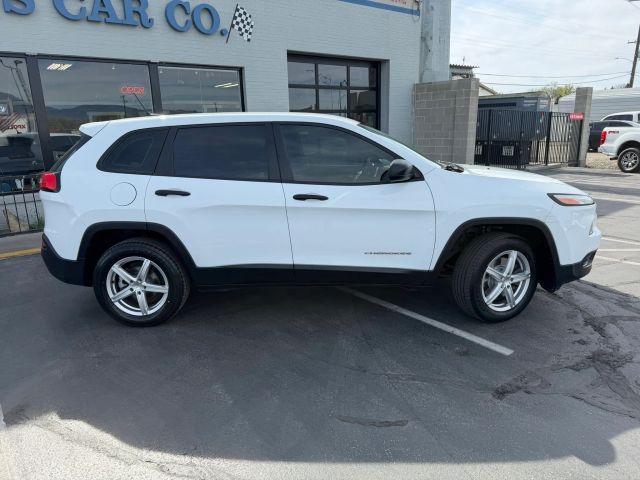 used 2015 Jeep Cherokee car, priced at $11,988