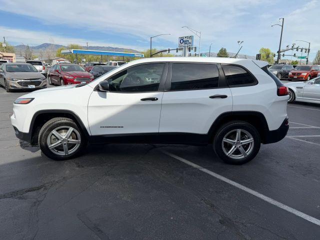 used 2015 Jeep Cherokee car, priced at $11,988