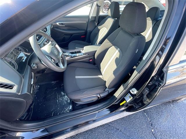 used 2021 Hyundai Sonata Hybrid car, priced at $16,683