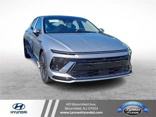 new 2025 Hyundai Sonata Hybrid car, priced at $36,495