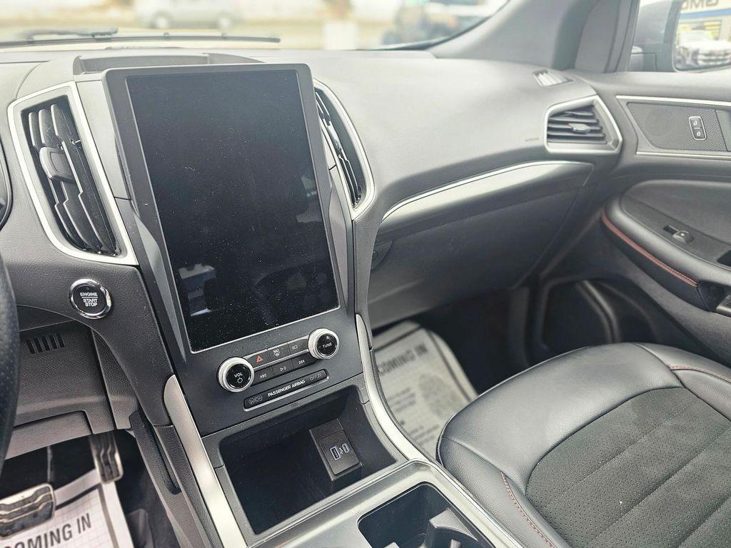 used 2022 Ford Edge car, priced at $28,990