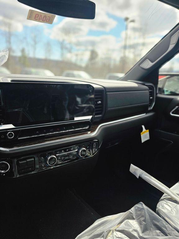 new 2026 GMC Sierra 1500 car, priced at $59,370