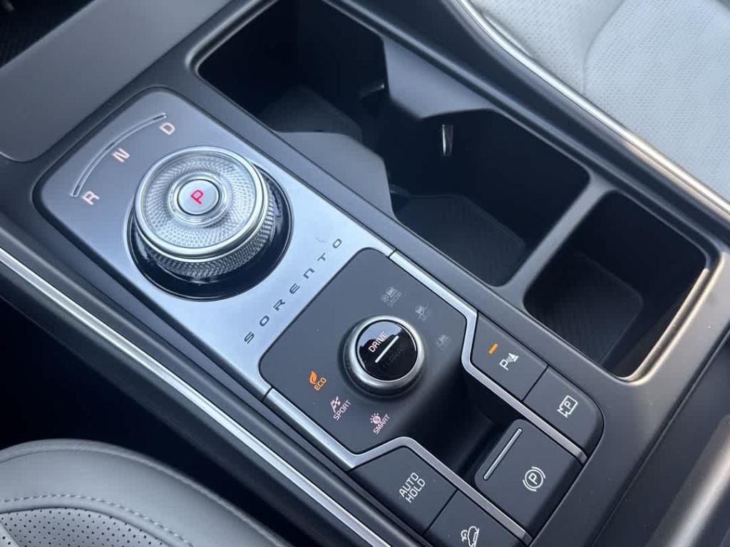 new 2026 Kia Sorento Hybrid car, priced at $45,213