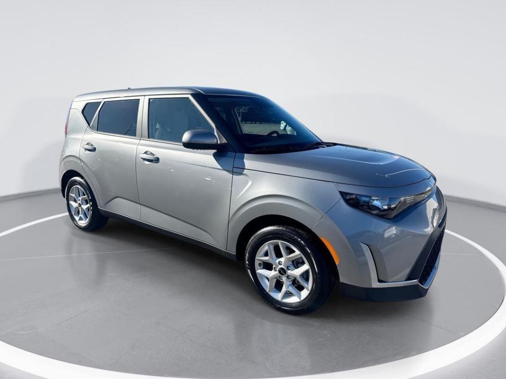 new 2025 Kia Soul car, priced at $21,625