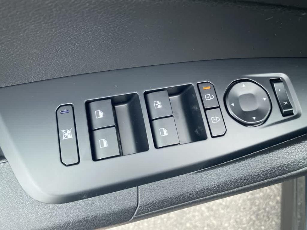 new 2026 Kia Sportage car, priced at $32,285