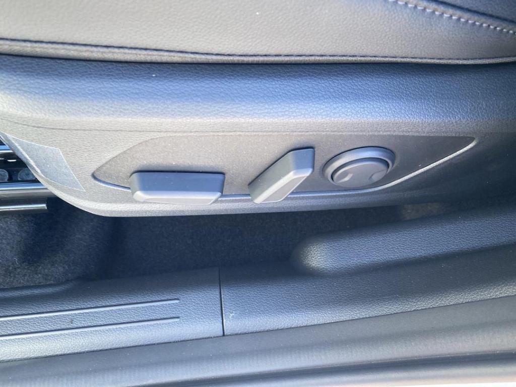 new 2026 Kia Sportage Hybrid car, priced at $36,645