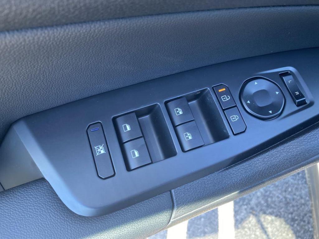 new 2026 Kia Sportage Hybrid car, priced at $36,645