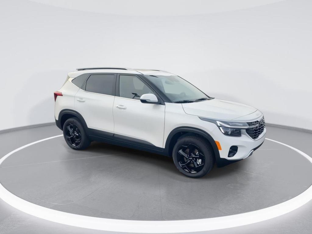 new 2026 Kia Seltos car, priced at $30,615