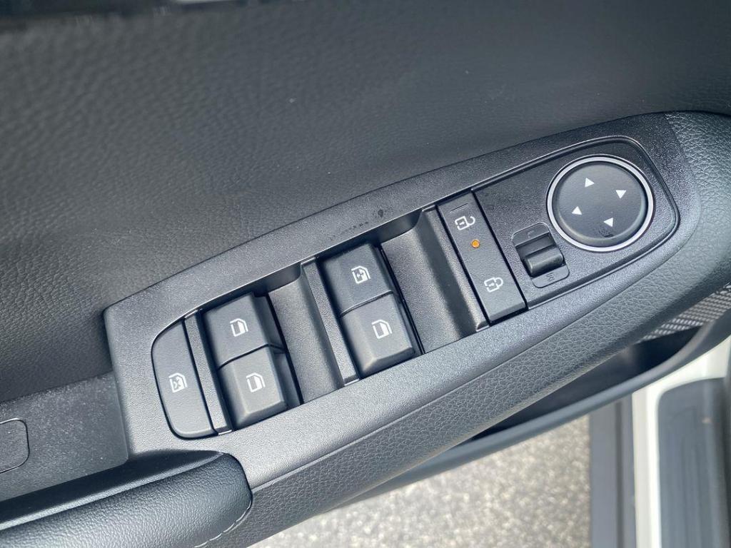 new 2026 Kia Seltos car, priced at $30,615