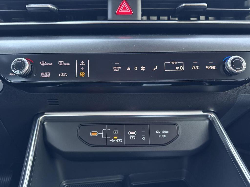 new 2026 Kia Carnival Hybrid car, priced at $54,135