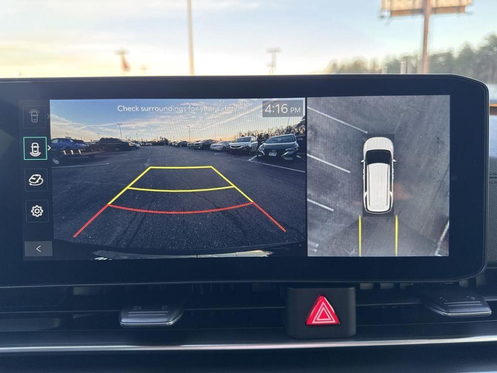 new 2026 Kia Carnival Hybrid car, priced at $54,135