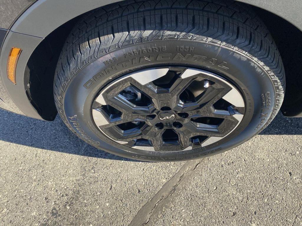 new 2026 Kia Sorento car, priced at $36,605