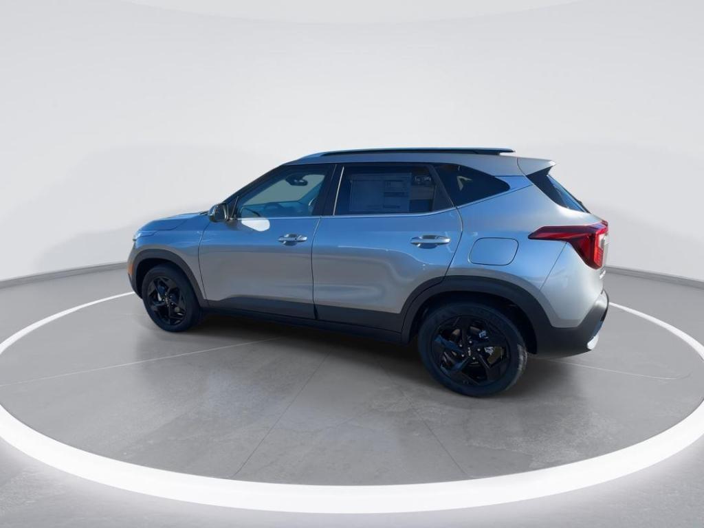 new 2026 Kia Seltos car, priced at $27,645
