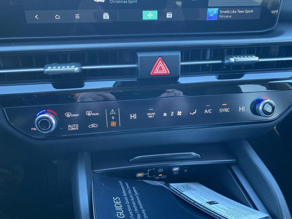 new 2026 Kia Sportage Hybrid car, priced at $34,570