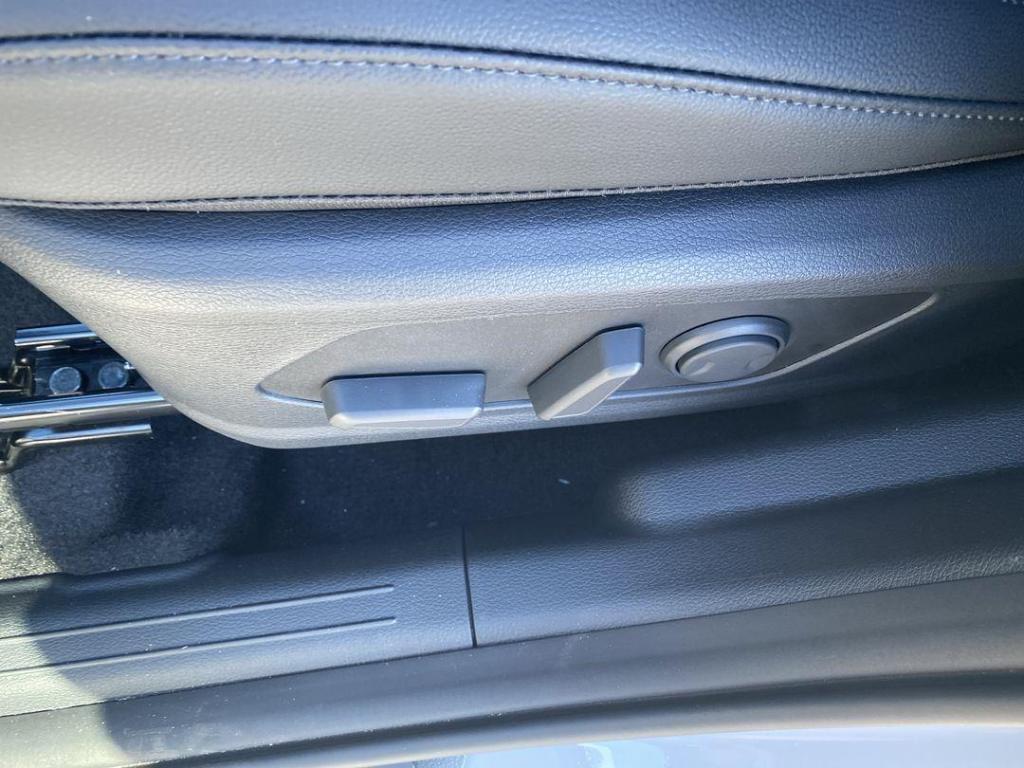 new 2026 Kia Sportage Hybrid car, priced at $34,570