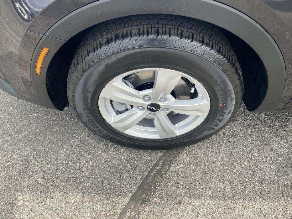 new 2026 Kia Sorento car, priced at $31,465