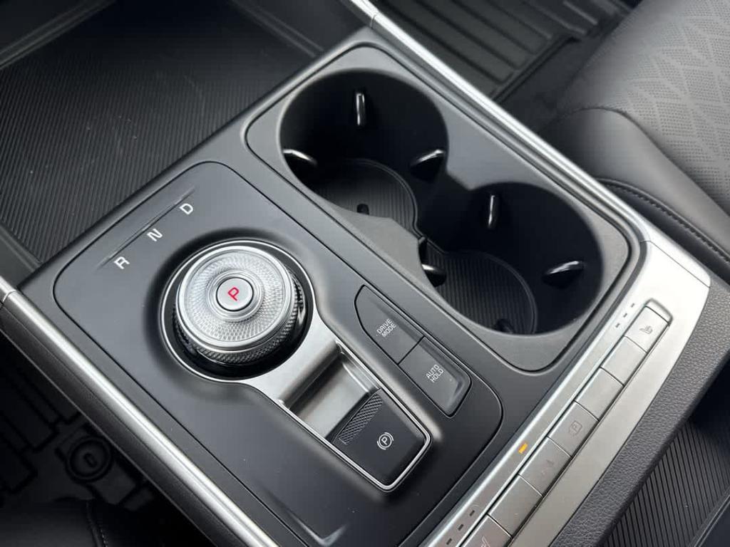 new 2026 Kia Carnival Hybrid car, priced at $42,834