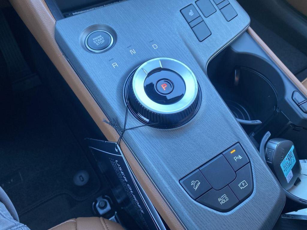 new 2026 Kia Sportage Hybrid car, priced at $36,570