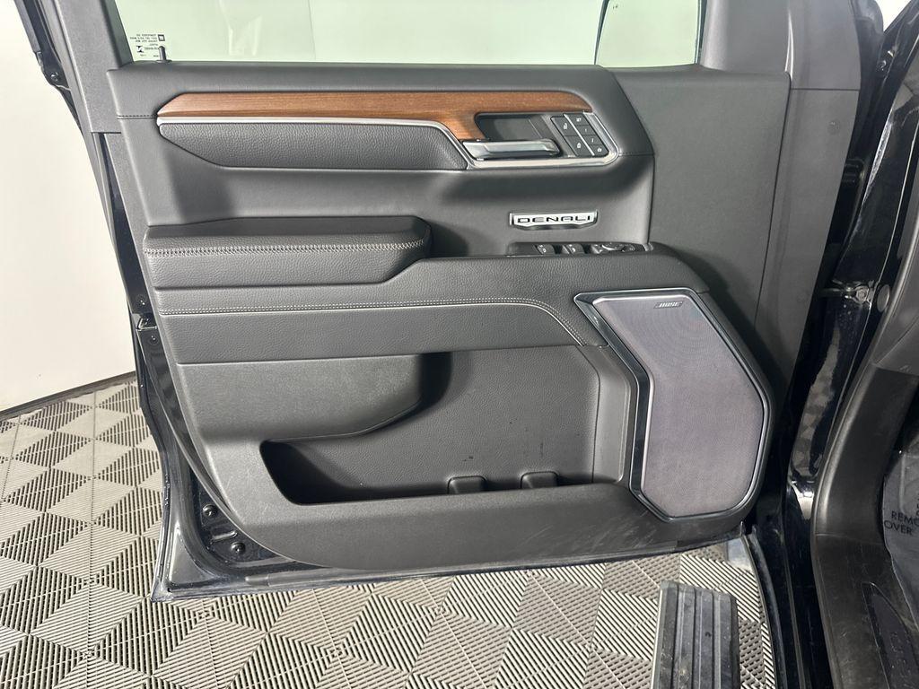 used 2023 GMC Sierra 1500 car, priced at $40,703