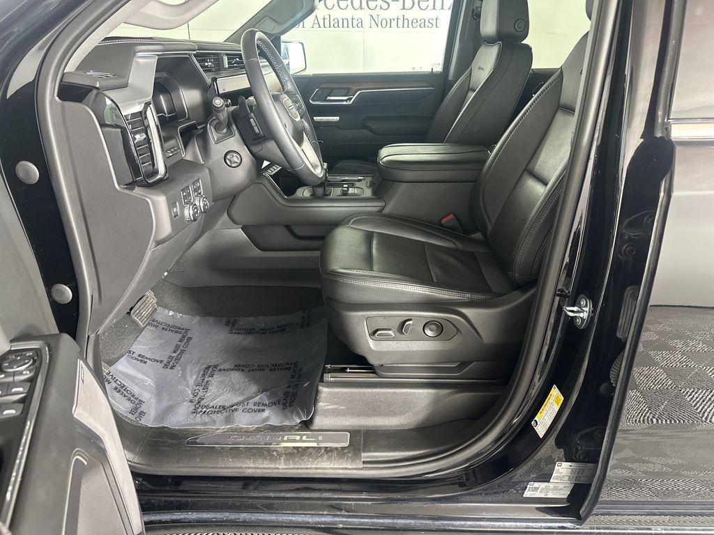 used 2023 GMC Sierra 1500 car, priced at $40,703