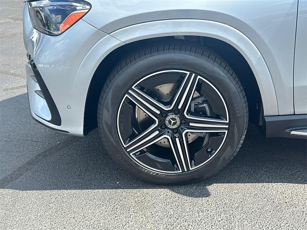 new 2026 Mercedes-Benz GLE 450 car, priced at $83,105