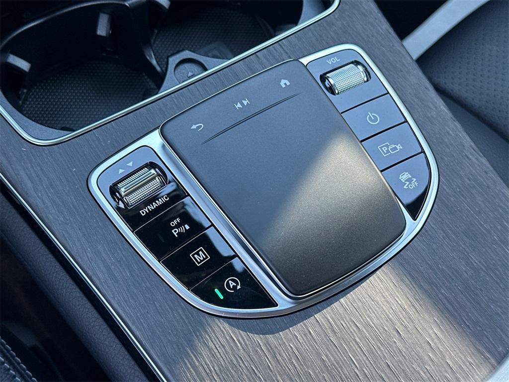 used 2022 Mercedes-Benz GLC 300 car, priced at $35,778