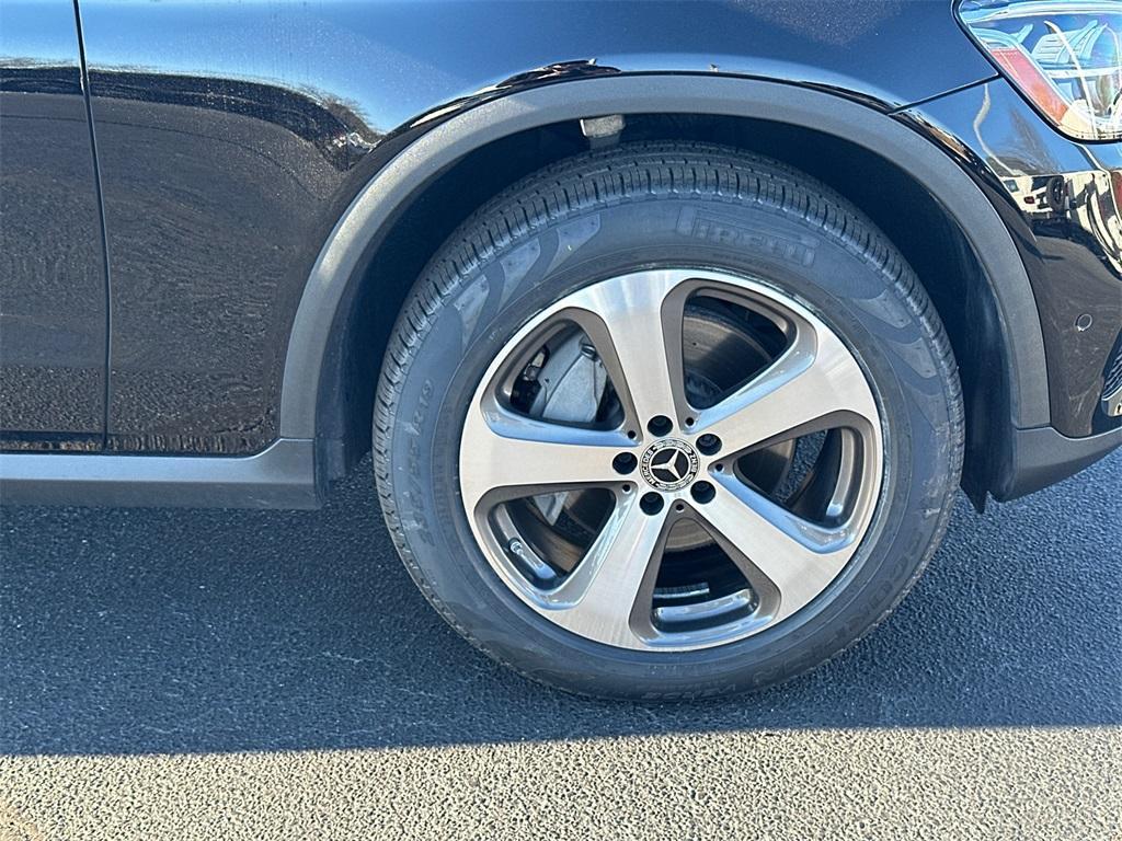 used 2022 Mercedes-Benz GLC 300 car, priced at $35,998