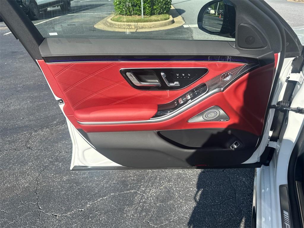 new 2025 Mercedes-Benz AMG S 63 E car, priced at $205,080