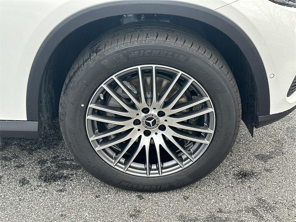 new 2026 Mercedes-Benz GLC 300 car, priced at $58,490