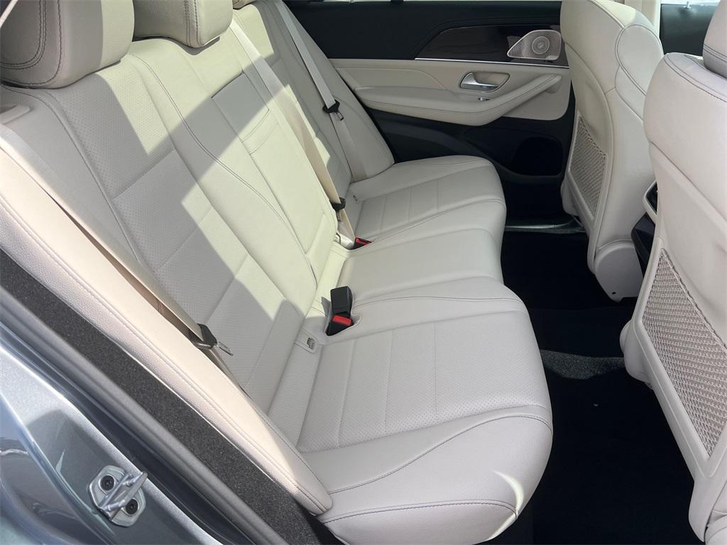 new 2026 Mercedes-Benz GLE 450 car, priced at $82,105