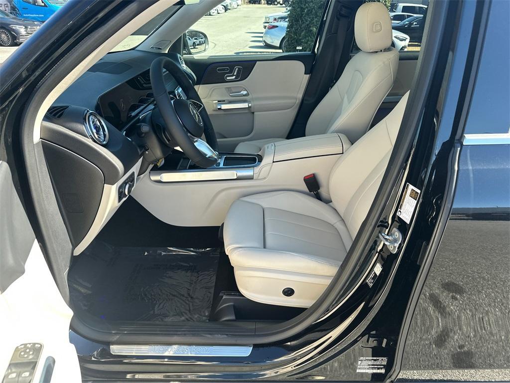 new 2026 Mercedes-Benz GLB 250 car, priced at $53,305