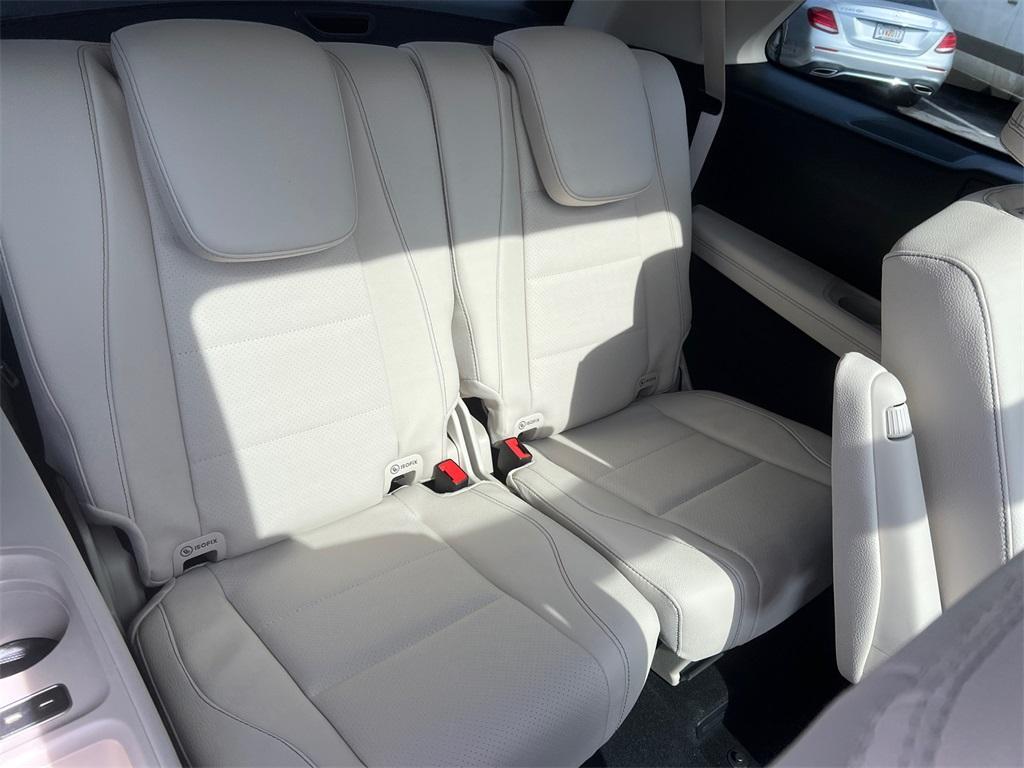 new 2026 Mercedes-Benz GLS 450 car, priced at $104,530