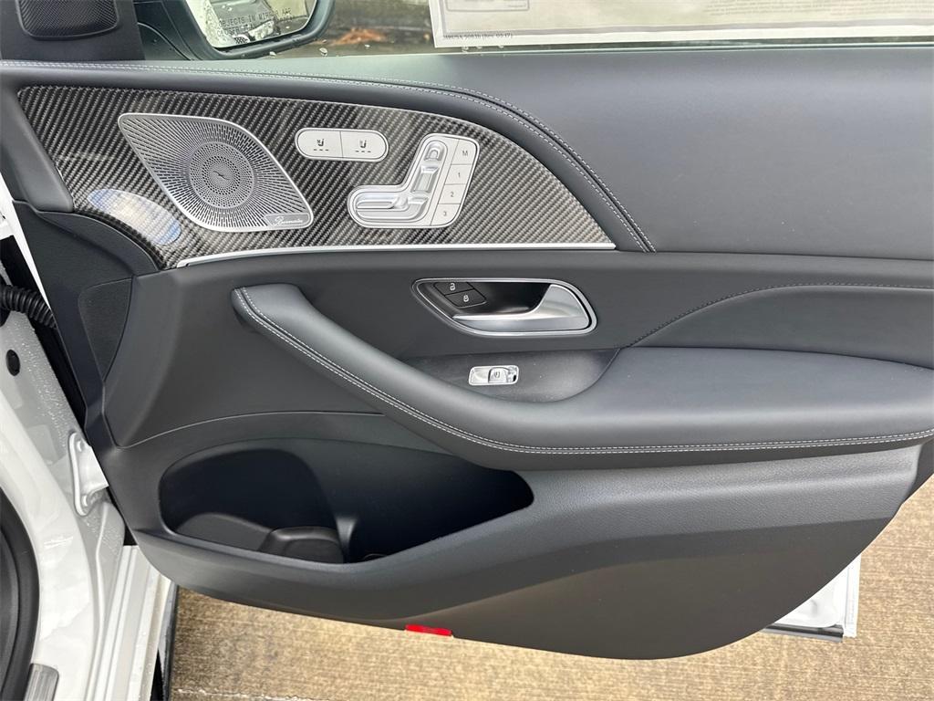 new 2026 Mercedes-Benz AMG GLE 63 car, priced at $146,340