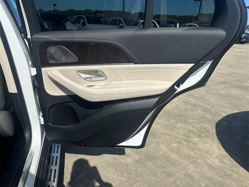new 2026 Mercedes-Benz GLE 580 car, priced at $103,540