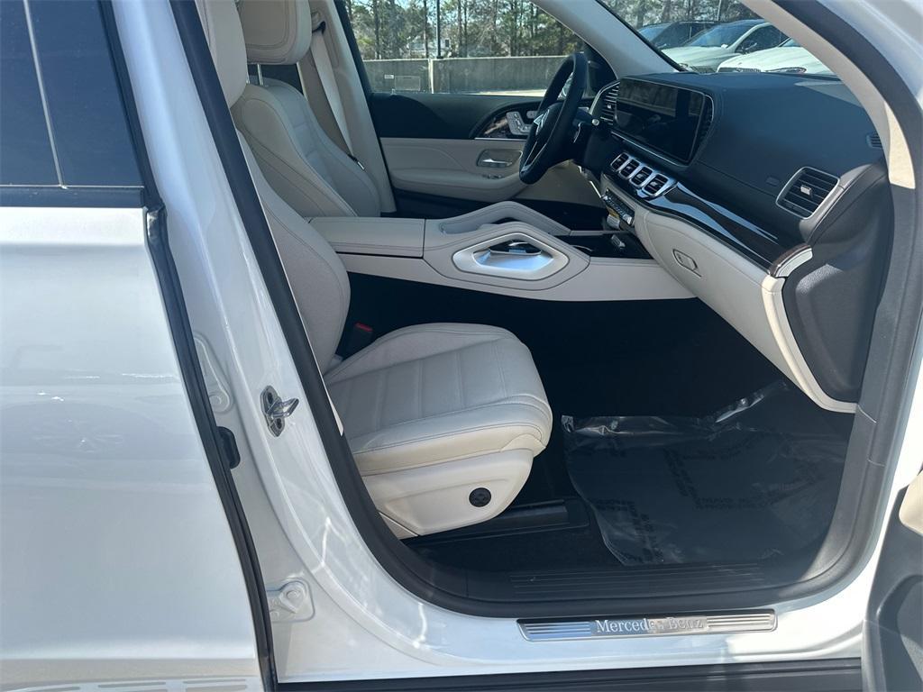 new 2026 Mercedes-Benz GLE 580 car, priced at $103,540