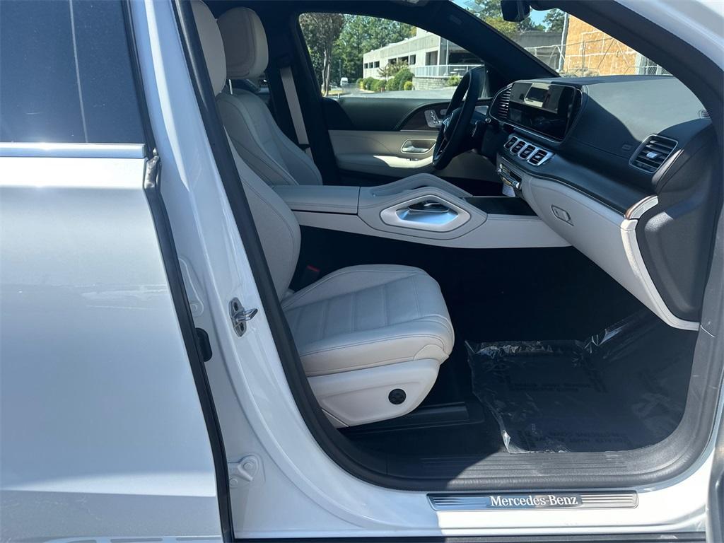 new 2026 Mercedes-Benz GLE 450 car, priced at $89,700