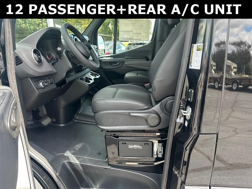 new 2025 Mercedes-Benz Sprinter 2500 car, priced at $75,570